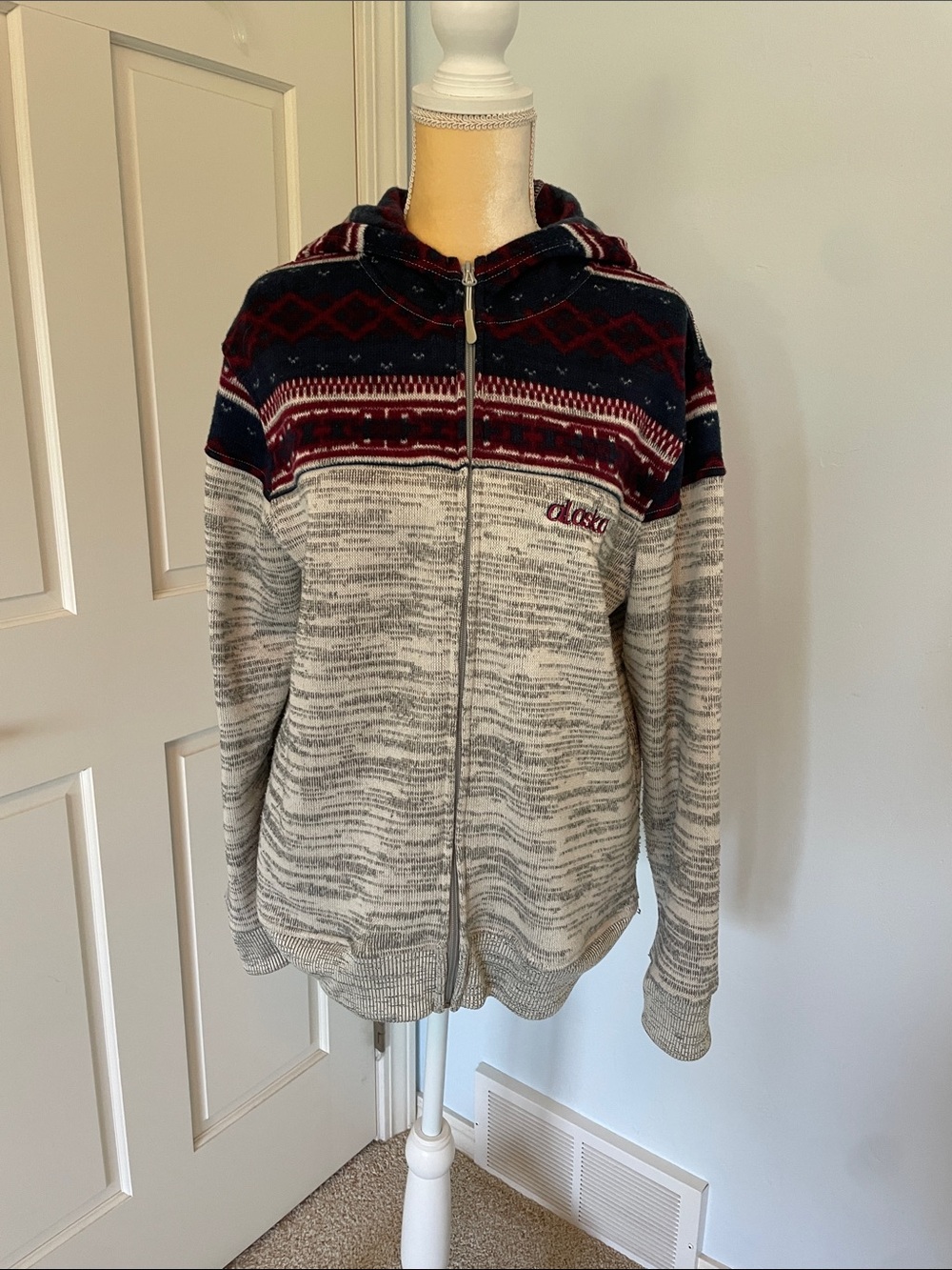 Alaska Patterned Zip-Up Hooded Sweater - Gray, Navy & Maroon